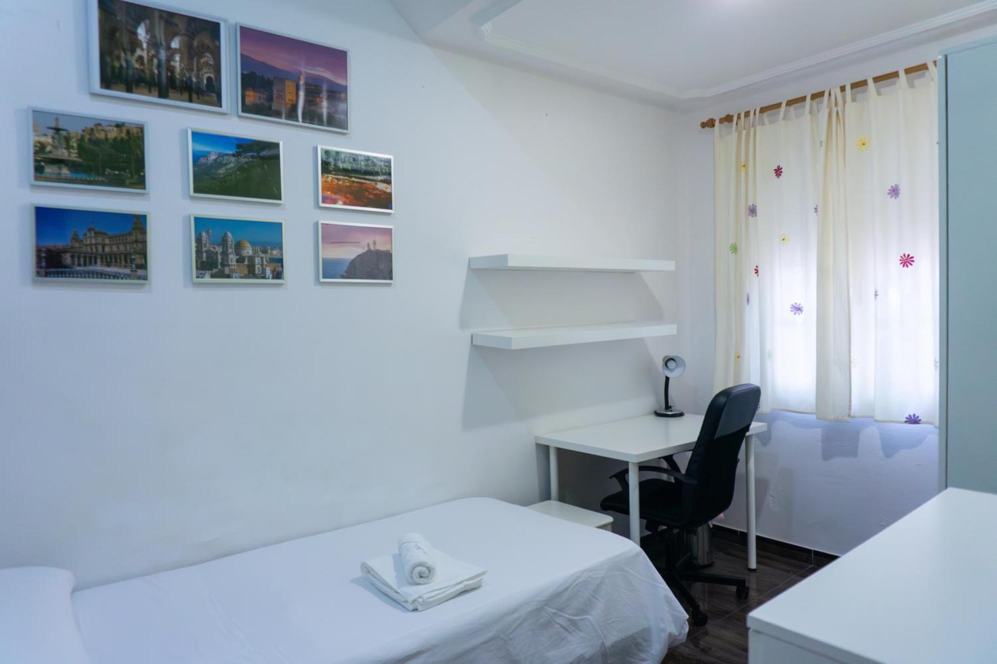 Beautiful Malaga House - Holidays Villa ภายนอก รูปภาพ