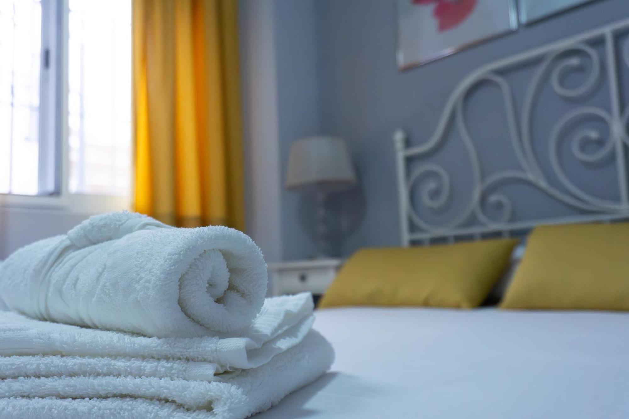 Beautiful Malaga House - Holidays Villa ภายนอก รูปภาพ
