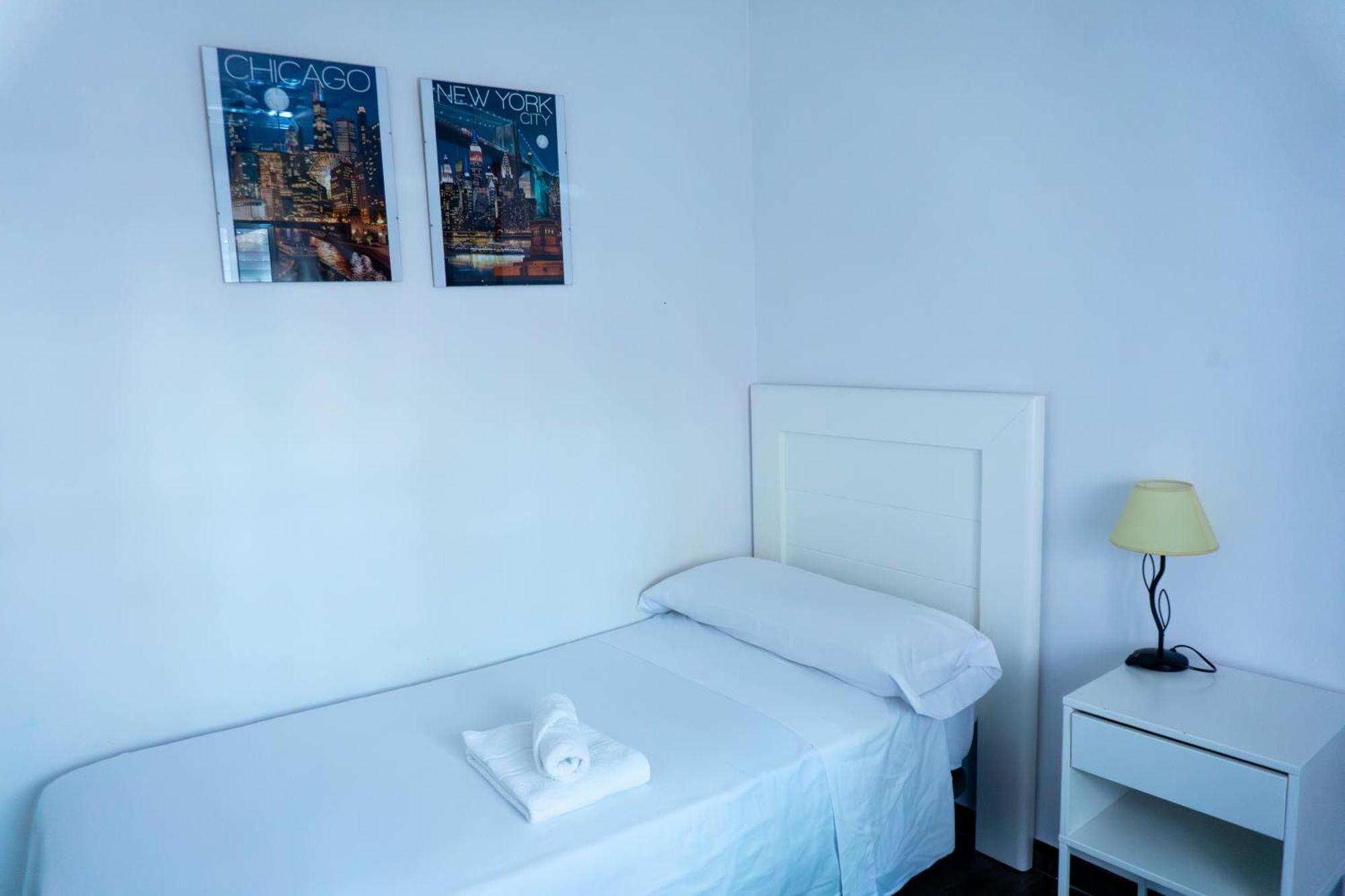 Beautiful Malaga House - Holidays Villa ภายนอก รูปภาพ